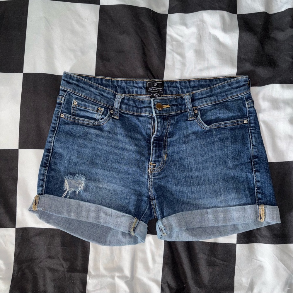 Gap shorts